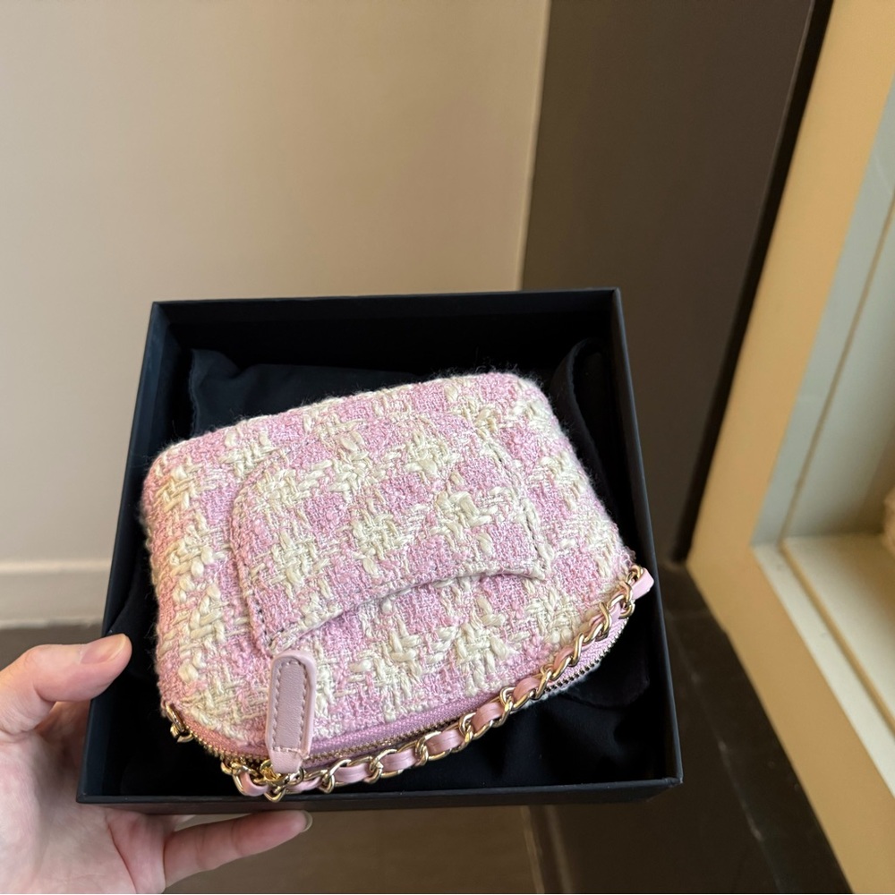 Chanel Beauty Pink Tweed Shell Chain Bag GWP - Picture 6 of 8